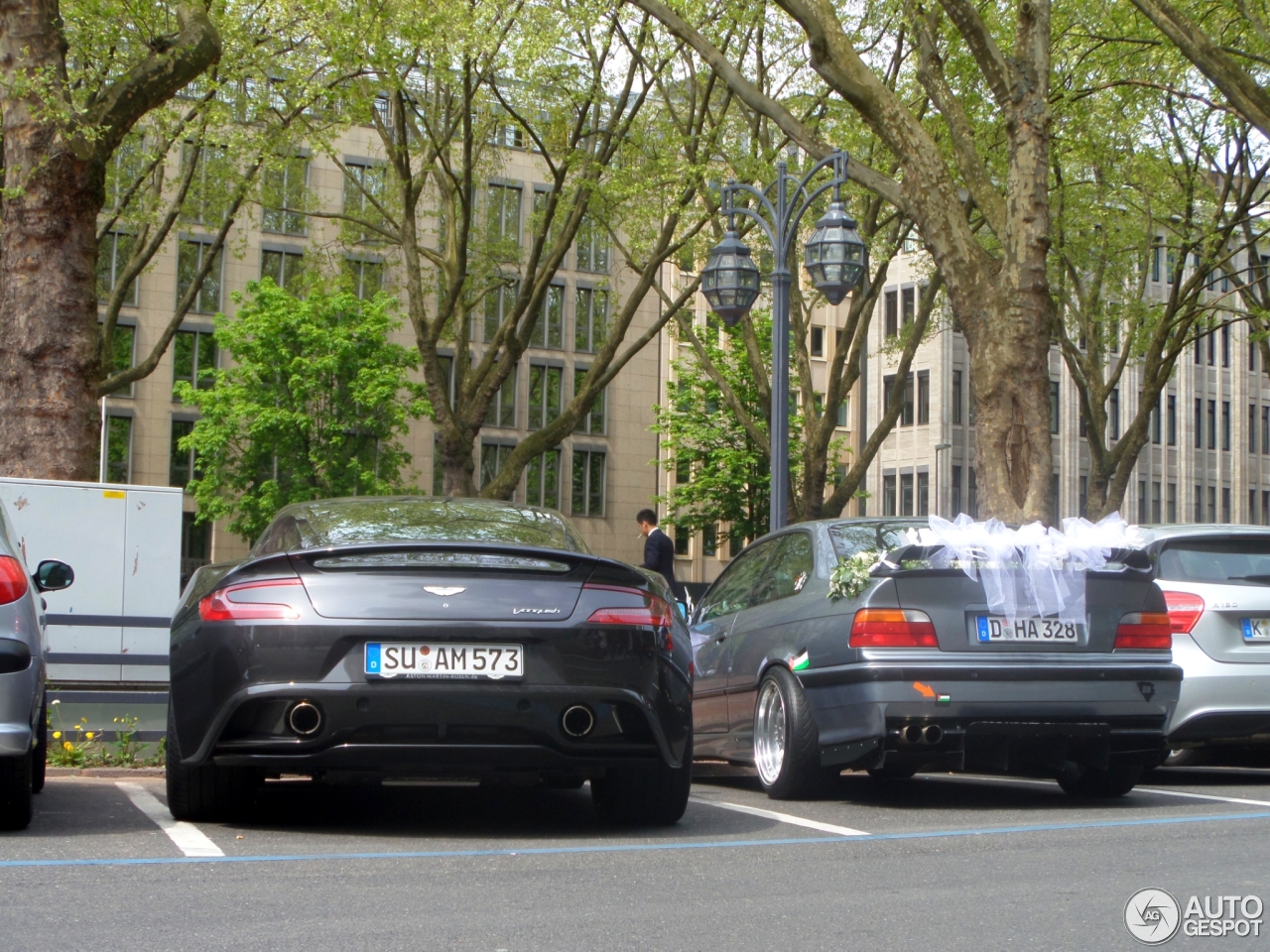 Aston Martin Vanquish 2013