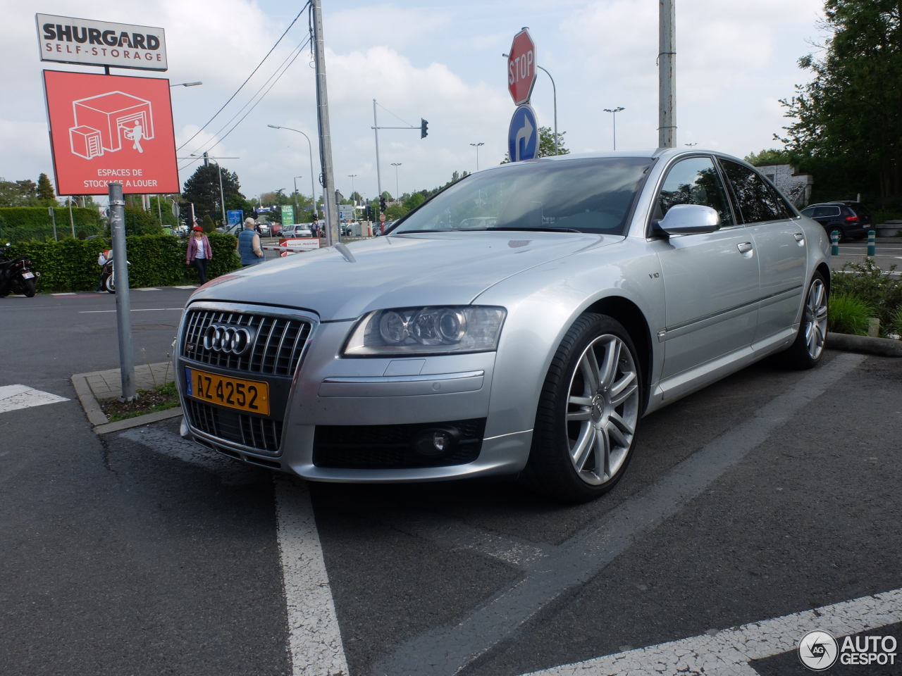 Audi S8 D3