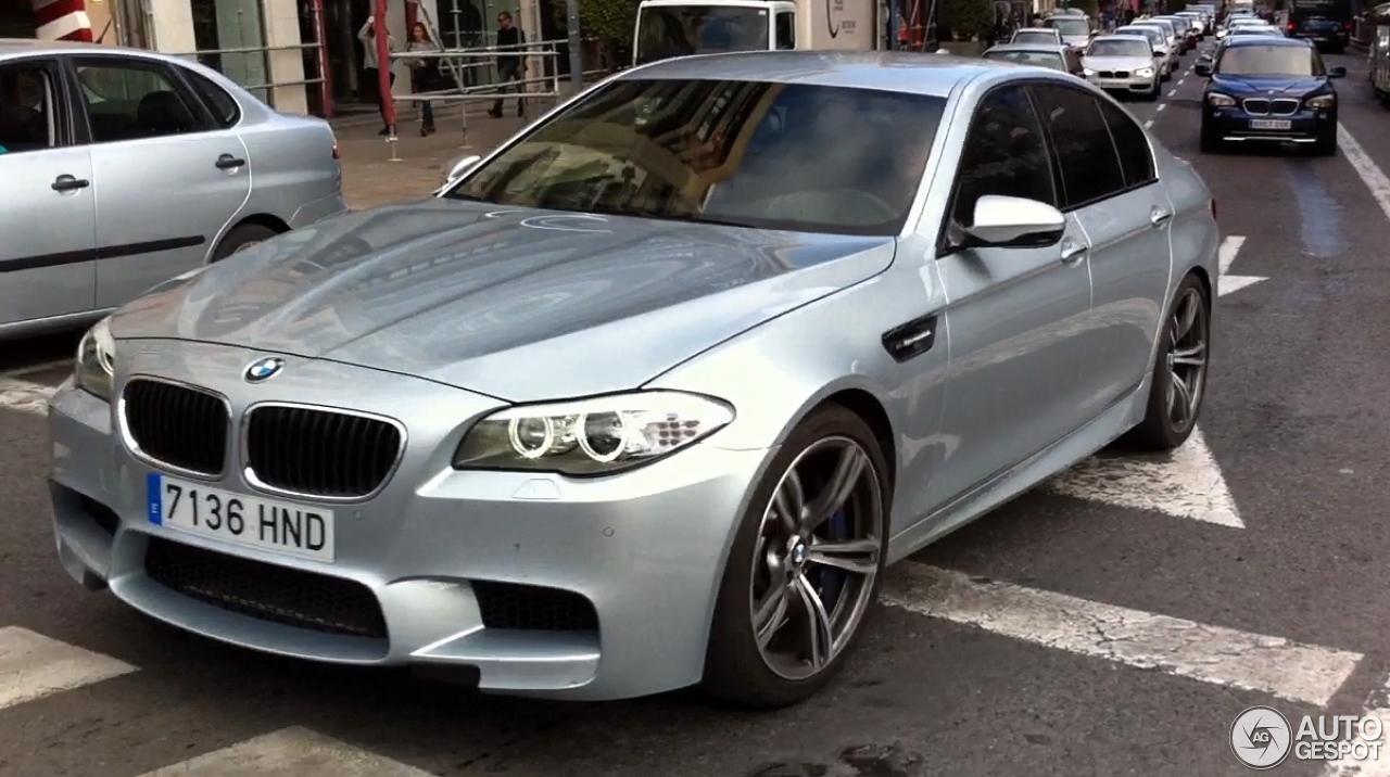 BMW M5 F10 2011