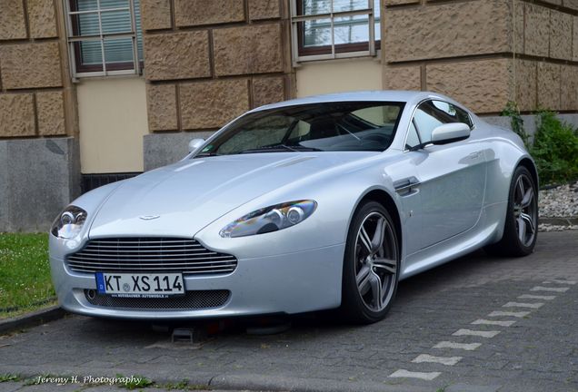 Aston Martin V8 Vantage N400