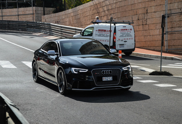 Audi RS5 B8 2012