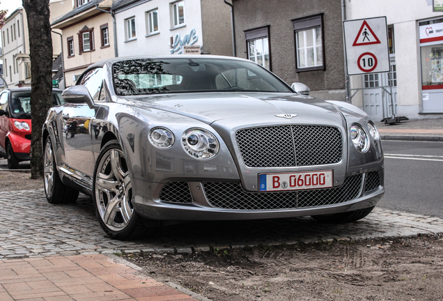 Bentley Continental GTC 2012