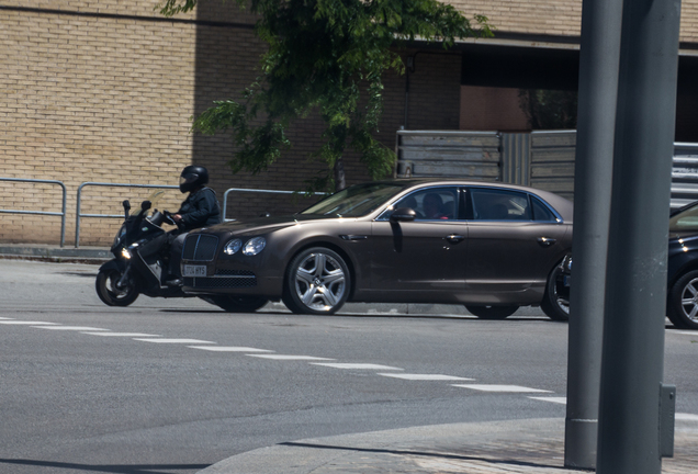 Bentley Flying Spur W12