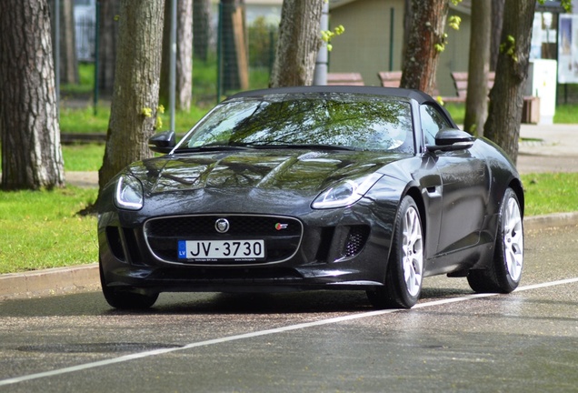 Jaguar F-TYPE S Convertible