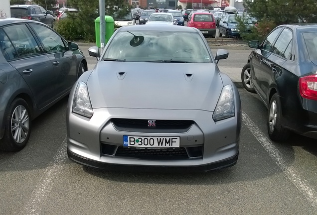 Nissan GT-R