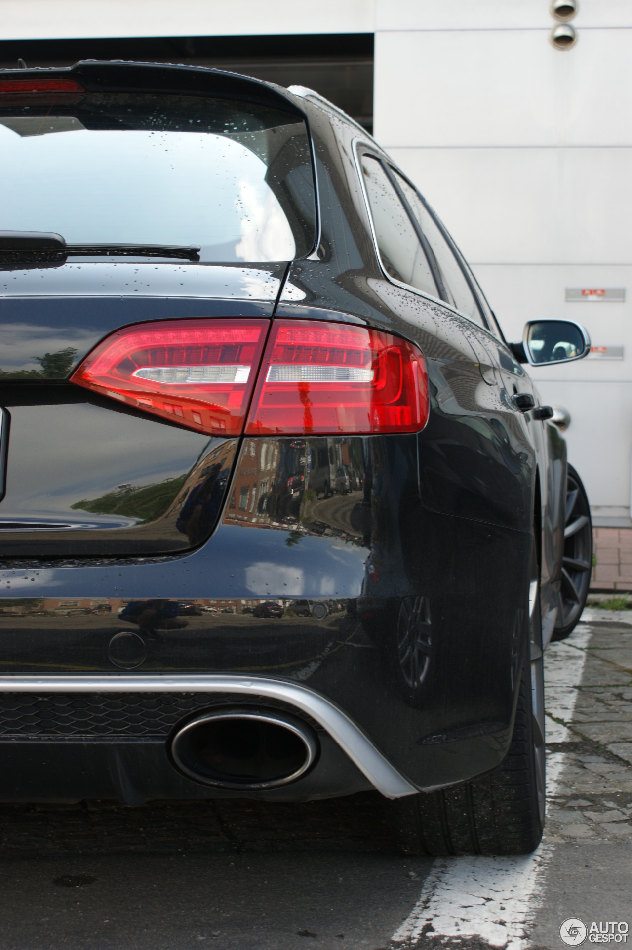 Audi RS4 Avant B8