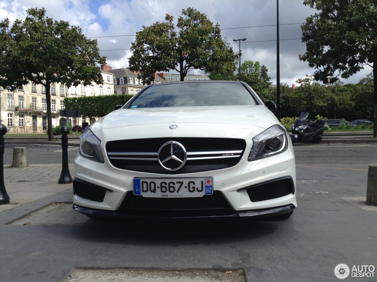 Mercedes-Benz A 45 AMG