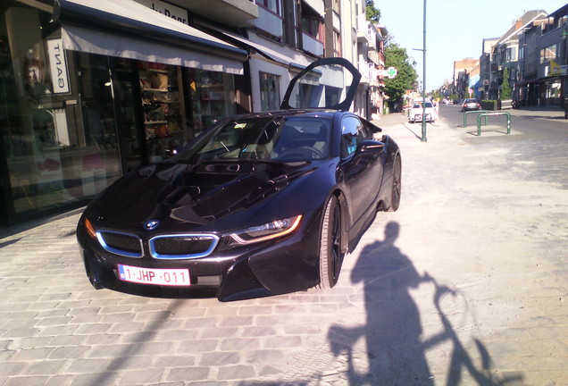 BMW i8