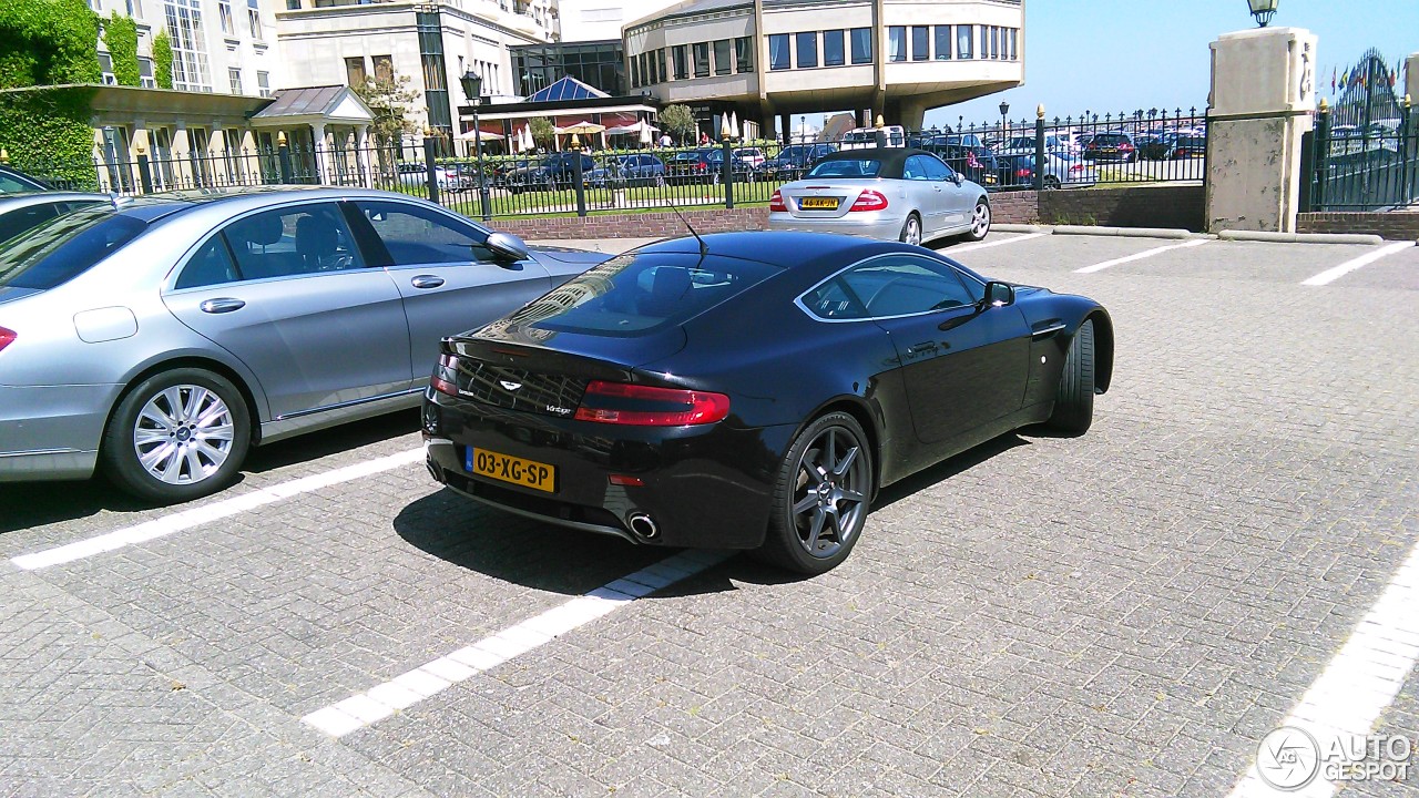 Aston Martin V8 Vantage