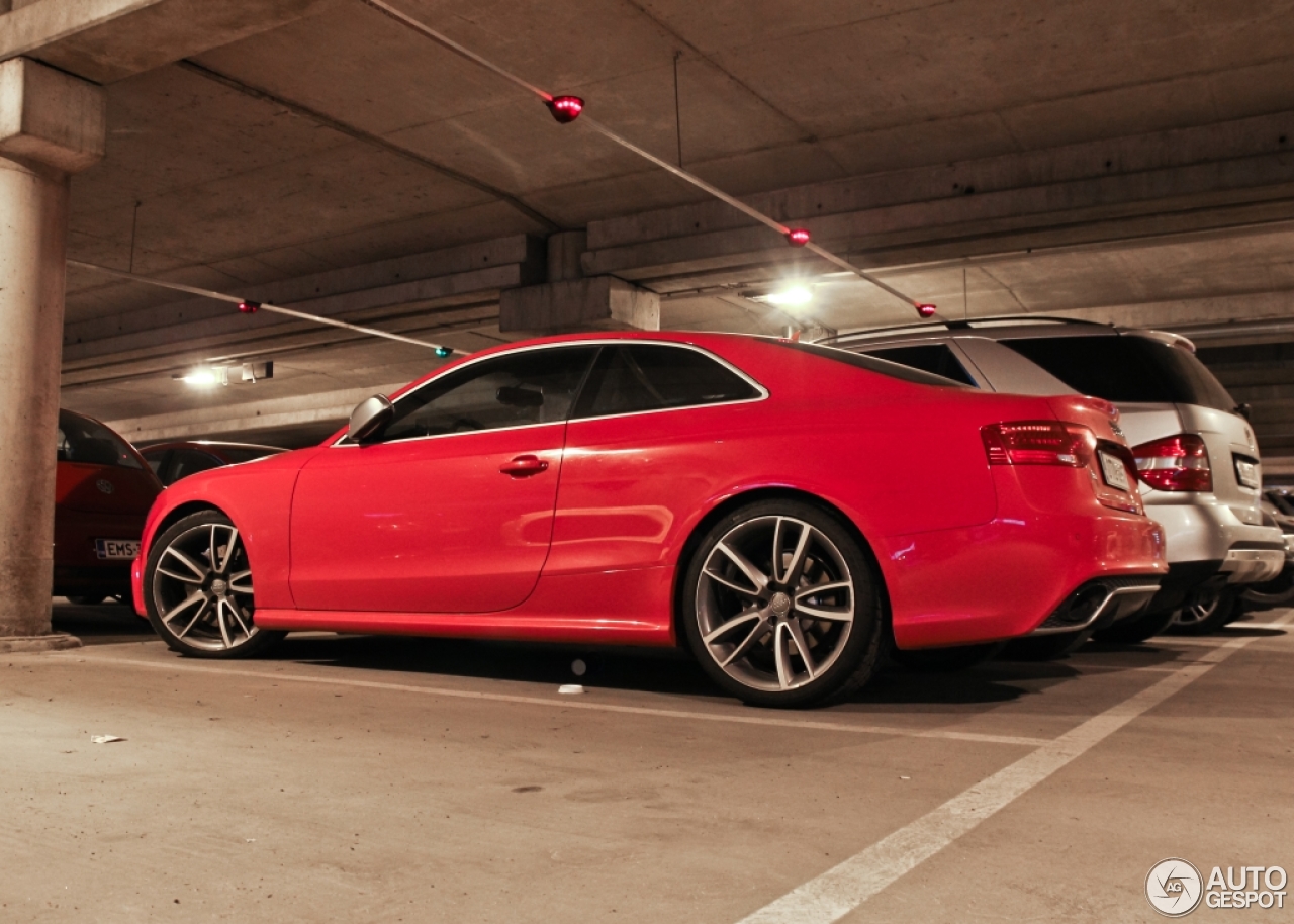 Audi RS5 B8 2012