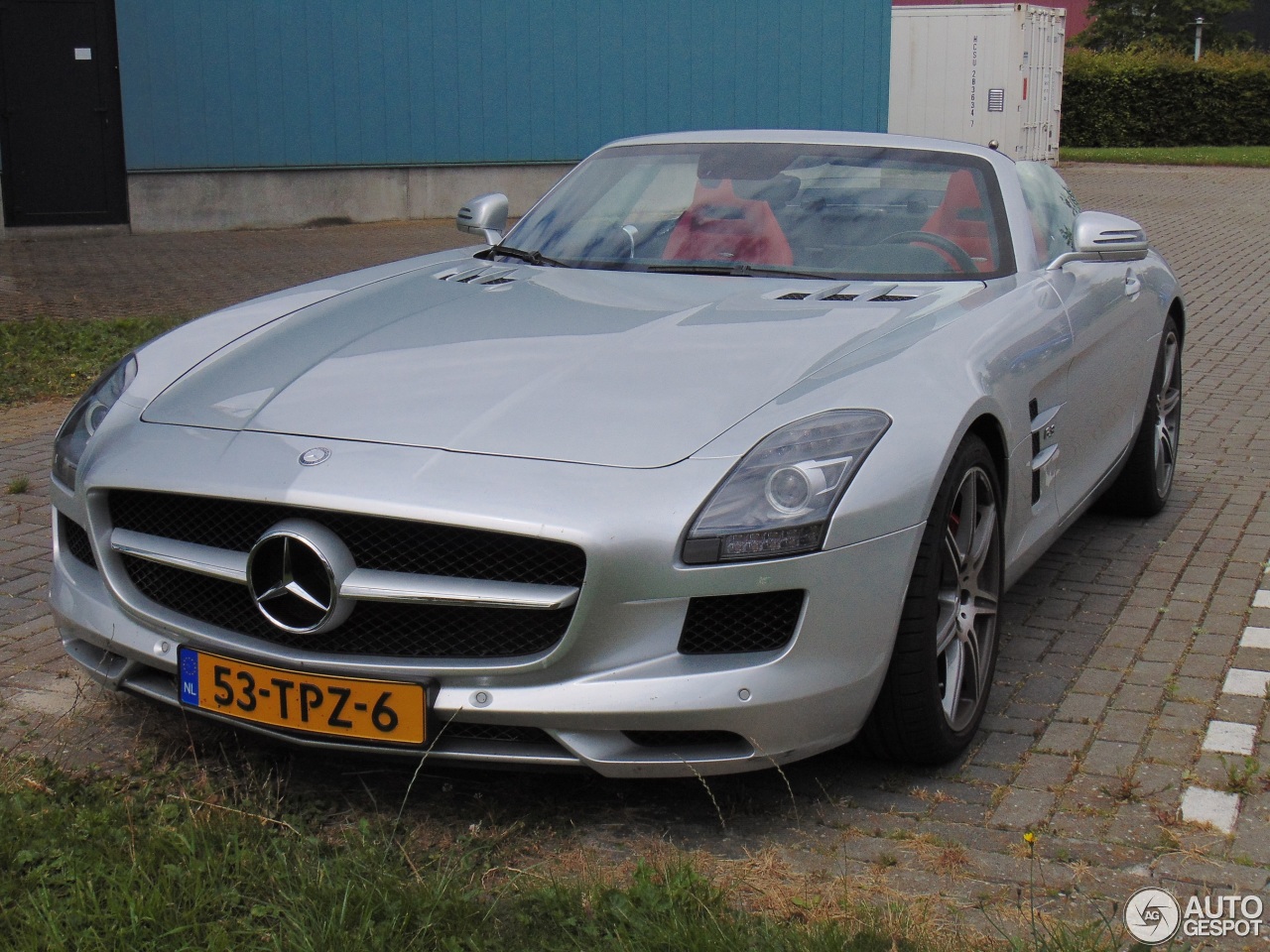 Mercedes-Benz SLS AMG Roadster