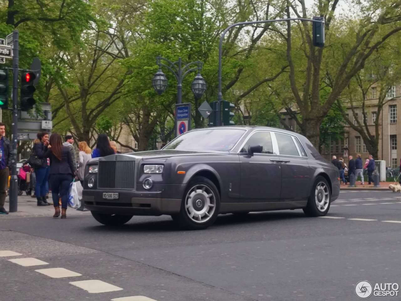 Rolls-Royce Phantom