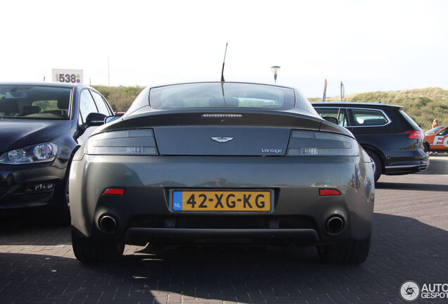 Aston Martin V8 Vantage