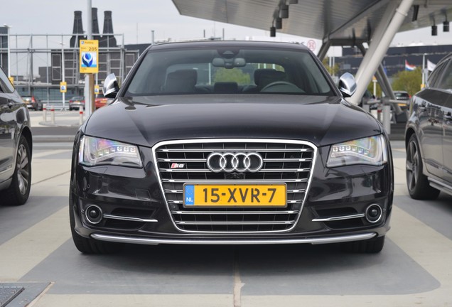 Audi S8 D4