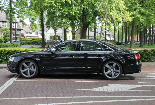 Audi S8 D4