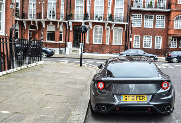 Ferrari FF