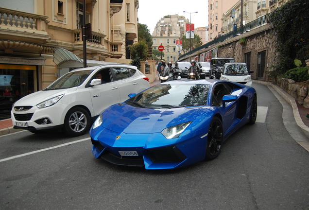 Lamborghini Aventador LP700-4