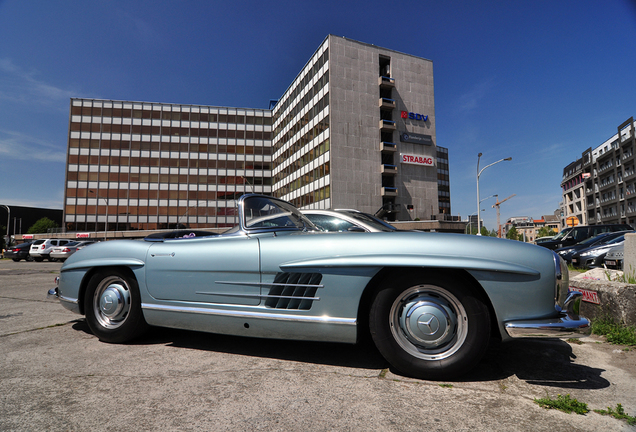 Mercedes-Benz 300SL Roadster