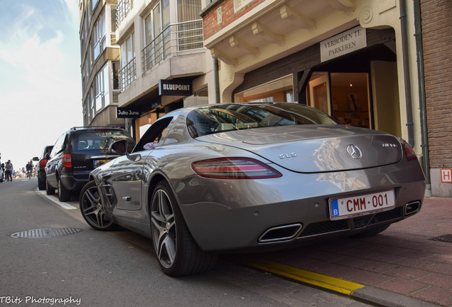 Mercedes-Benz SLS AMG