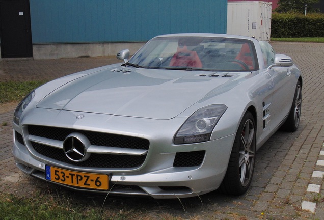 Mercedes-Benz SLS AMG Roadster