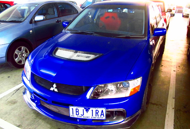 Mitsubishi Lancer Evolution IX