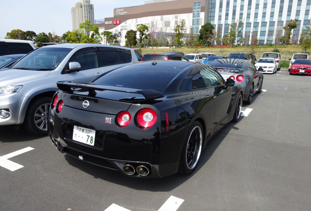 Nissan GT-R