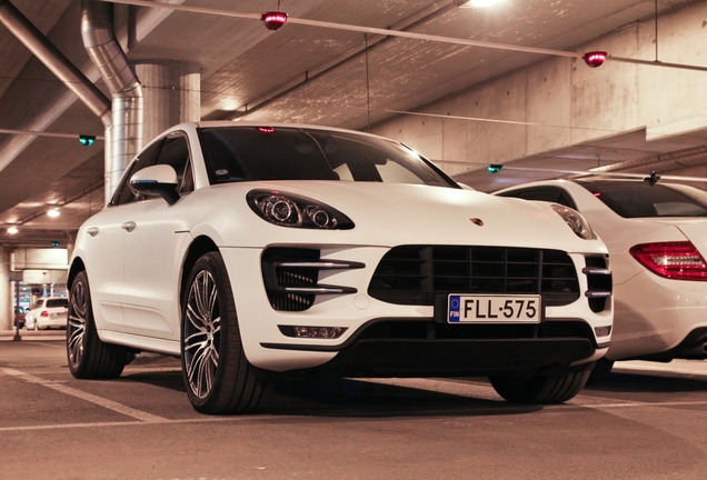 Porsche 95B Macan Turbo