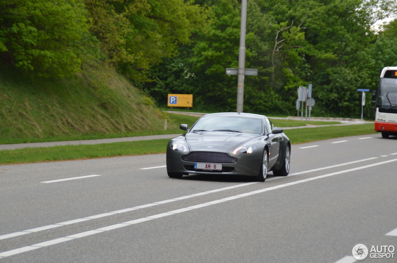 Aston Martin V8 Vantage