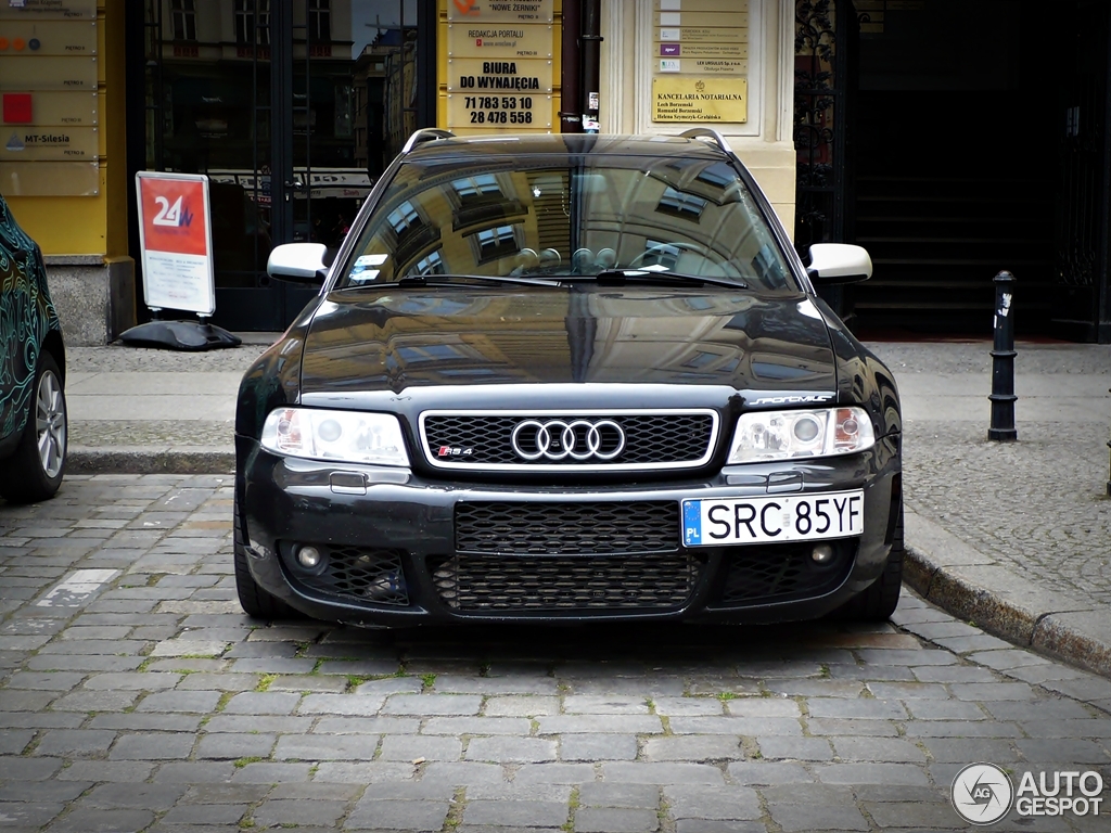 Audi RS4 Avant B5