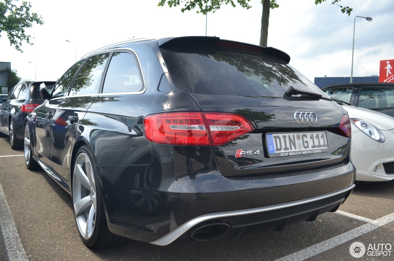 Audi RS4 Avant B8