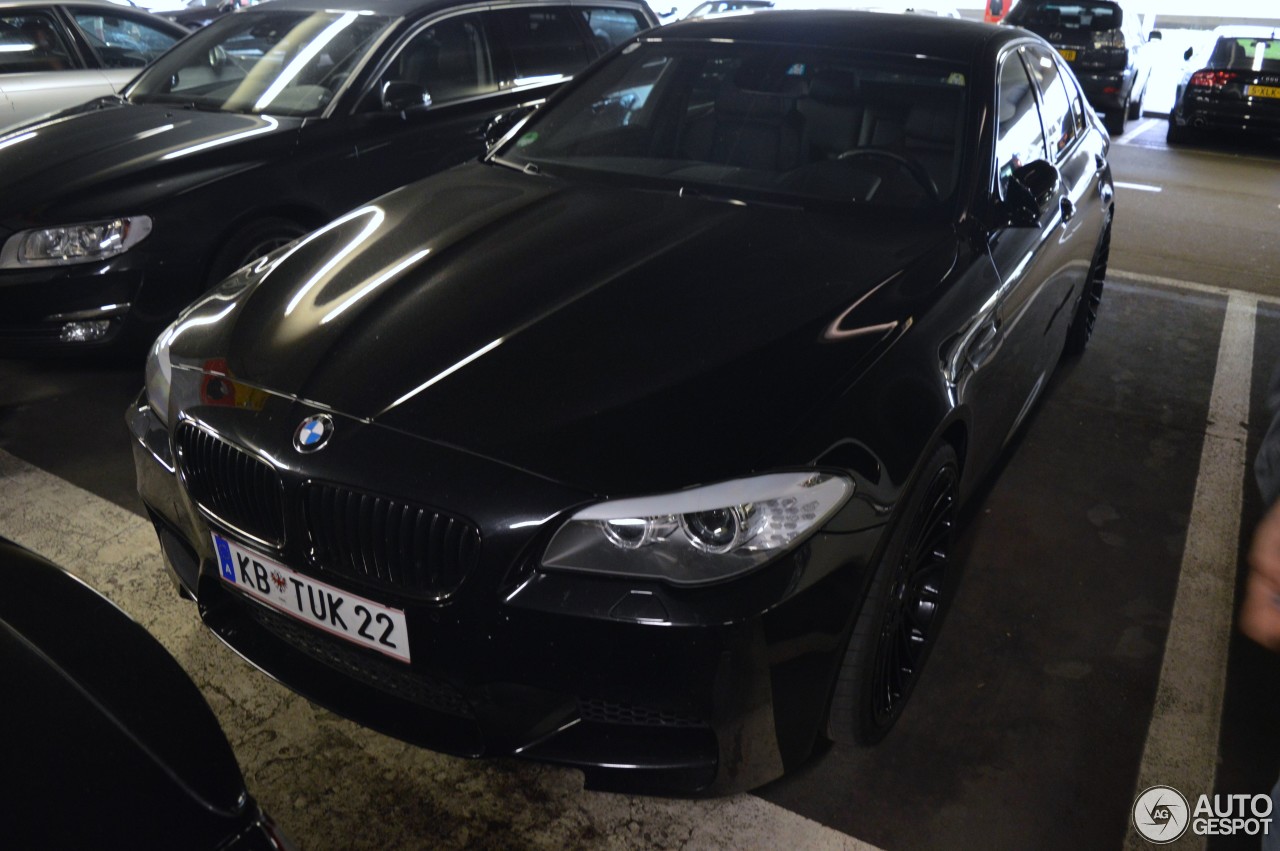 BMW M5 F10 2011