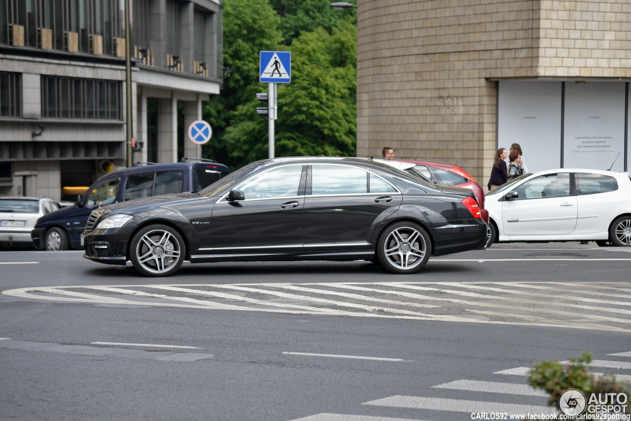 Mercedes-Benz S 65 AMG V221 2010