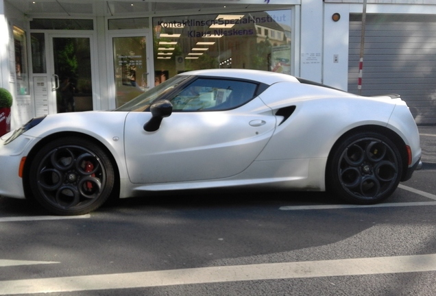 Alfa Romeo 4C Launch Edition