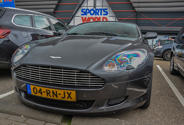 Aston Martin DB9