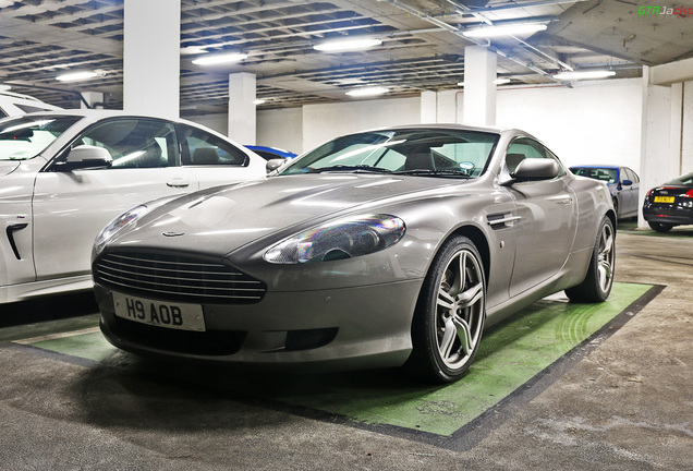 Aston Martin DB9