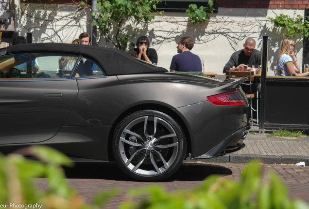 Aston Martin Vanquish Volante