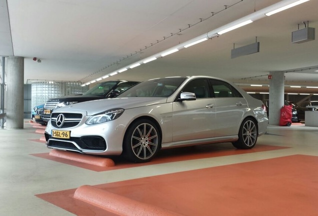 Mercedes-Benz E 63 AMG S W212