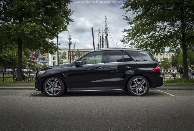 Mercedes-Benz ML 63 AMG W166