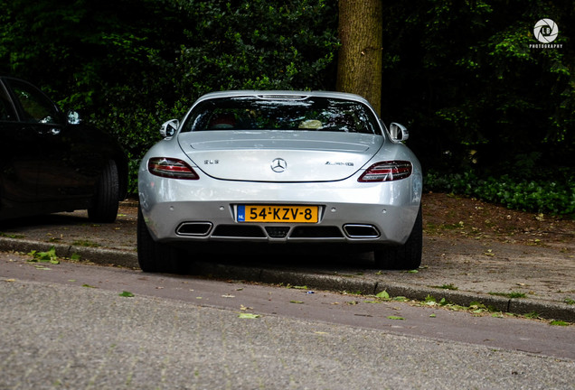 Mercedes-Benz SLS AMG