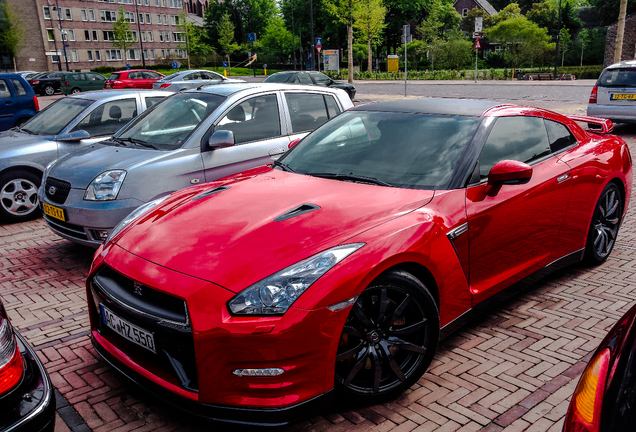 Nissan GT-R 2013