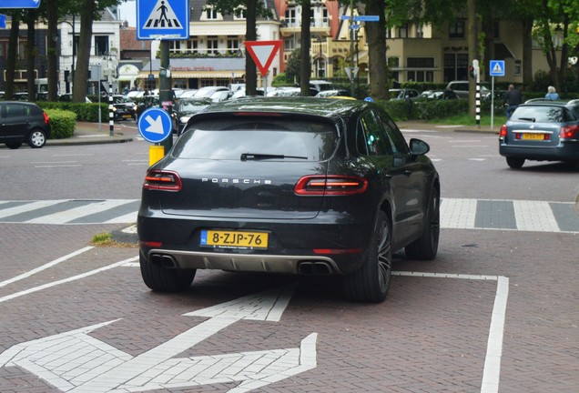 Porsche 95B Macan Turbo