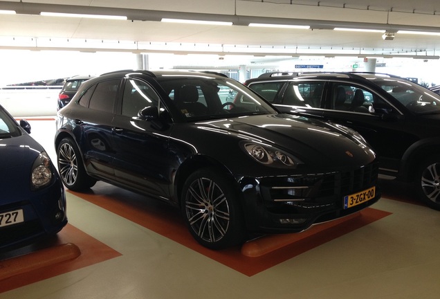 Porsche 95B Macan Turbo