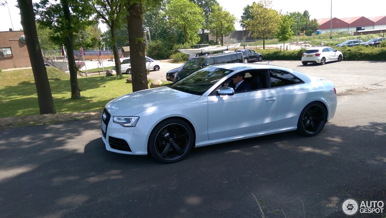 Audi RS5 B8 2012