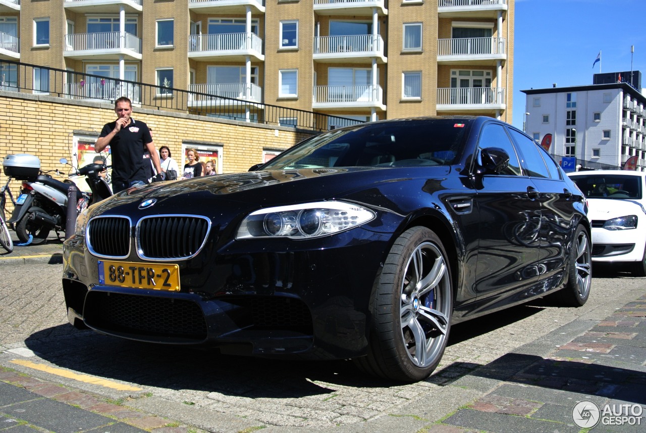 BMW M5 F10 2011