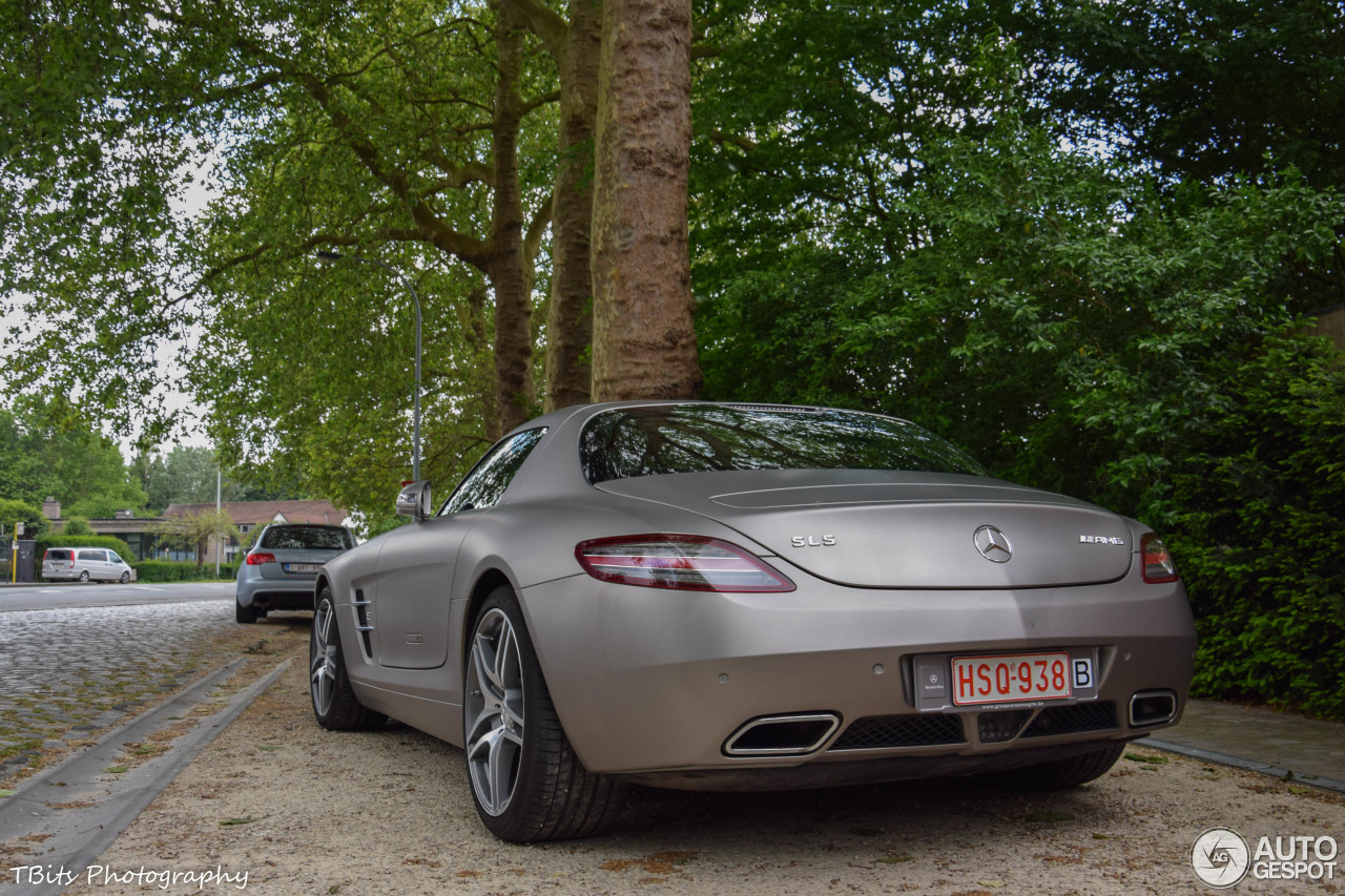 Mercedes-Benz SLS AMG