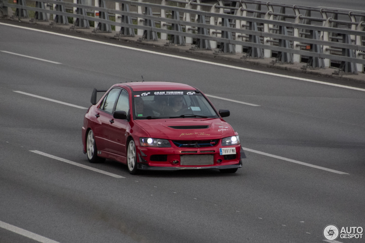 Mitsubishi Lancer Evolution IX MR