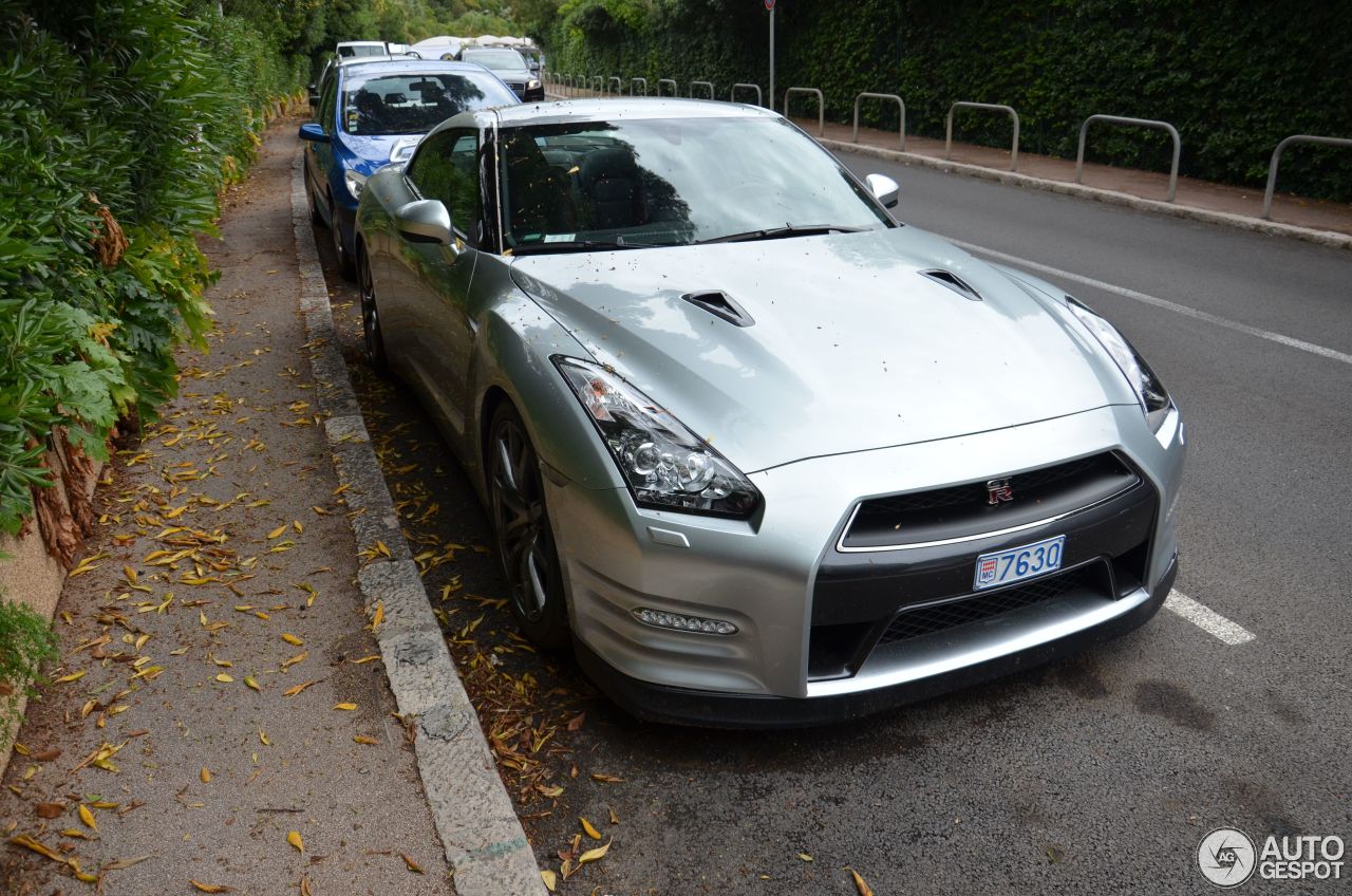 Nissan GT-R 2011