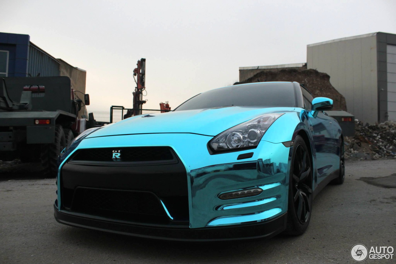 Nissan GT-R 2012