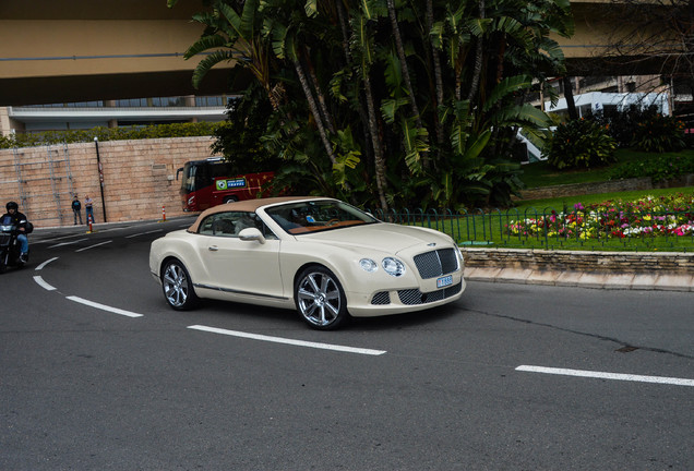 Bentley Continental GTC 2012