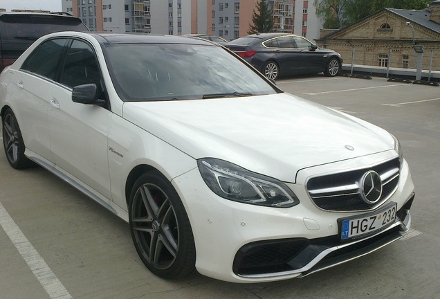 Mercedes-Benz E 63 AMG S W212